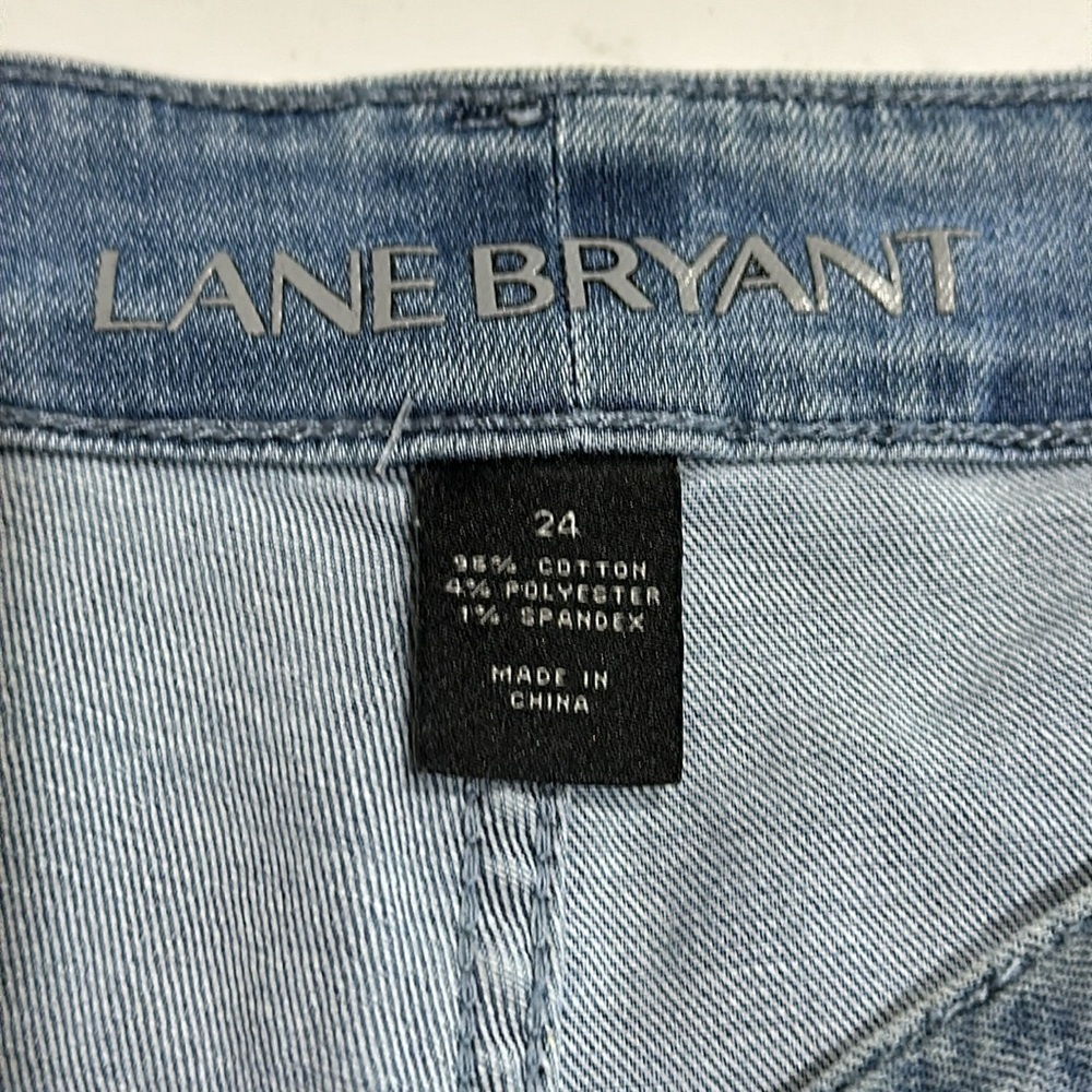Lane Bryant Distressed Denim Shorts with Embroidery Detail Size 24 - EUC - Picture 4 of 5